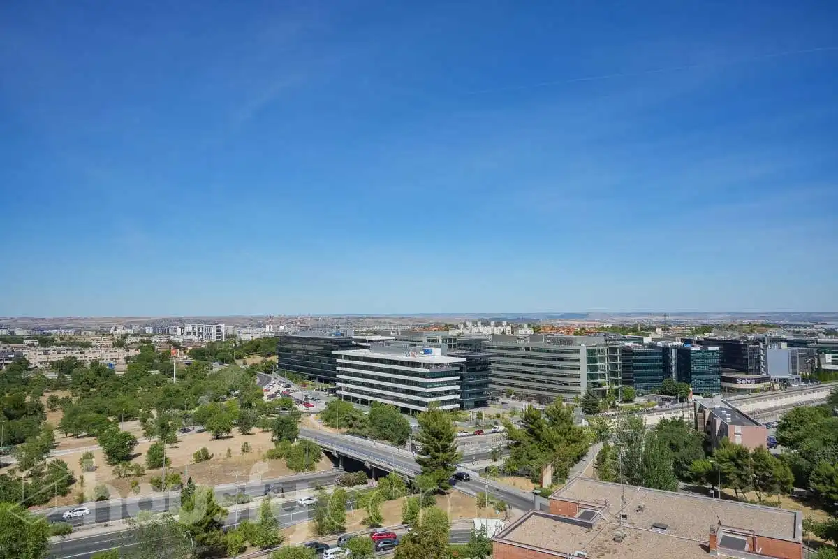 Exterior view of Flat for sale in Madrid  with Heating, Terrace and Storage room