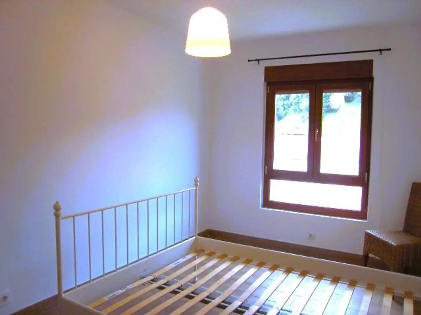 Schlafzimmer von Wohnung zum Verkauf in Belmonte de Miranda mit Heizung, Terrasse und Schwimmbad
