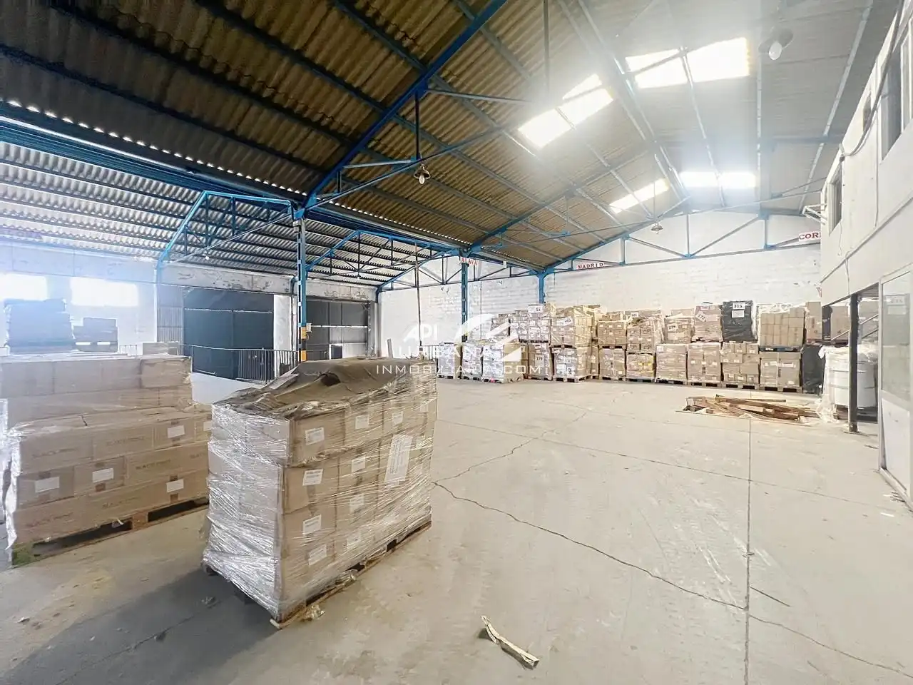 Nau industrial de lloguer en Lucena