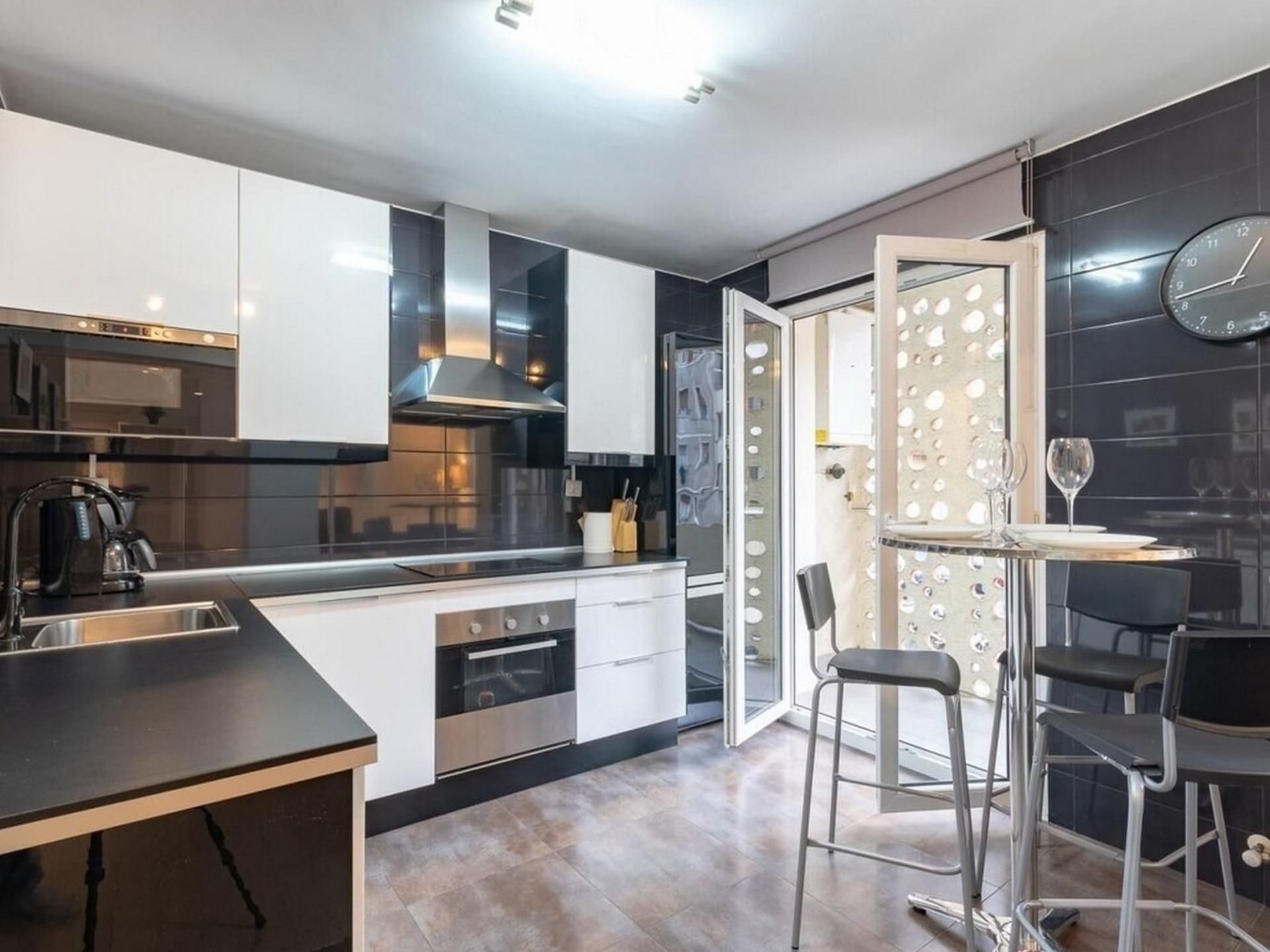 Cuina de Apartament de lloguer en San Sebastián de los Reyes amb Aire condicionat, Calefacció i Traster
