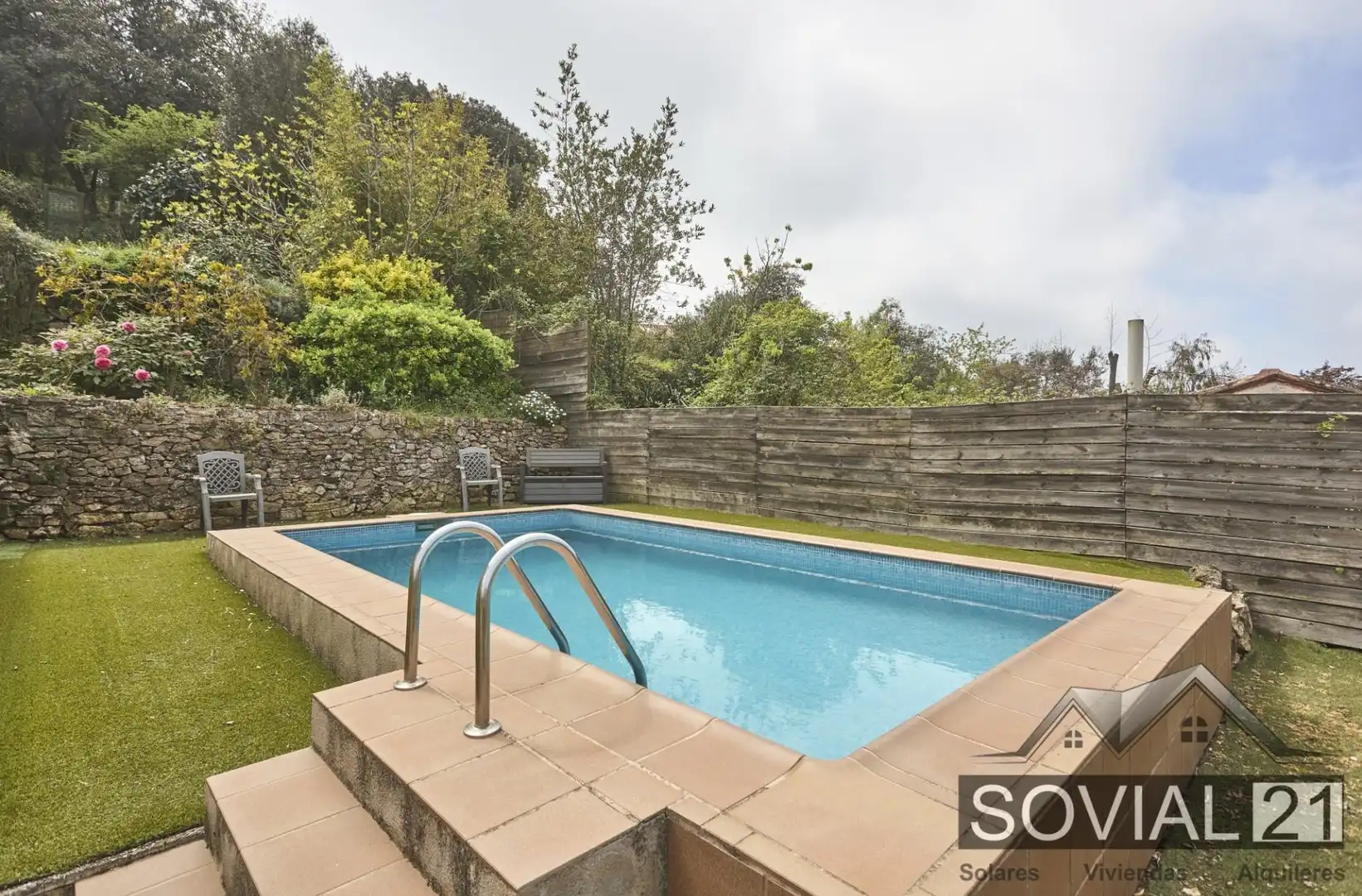 Piscina de Casa o chalet en venta en Barcelona con Calefacción, Jardín privado y Terraza