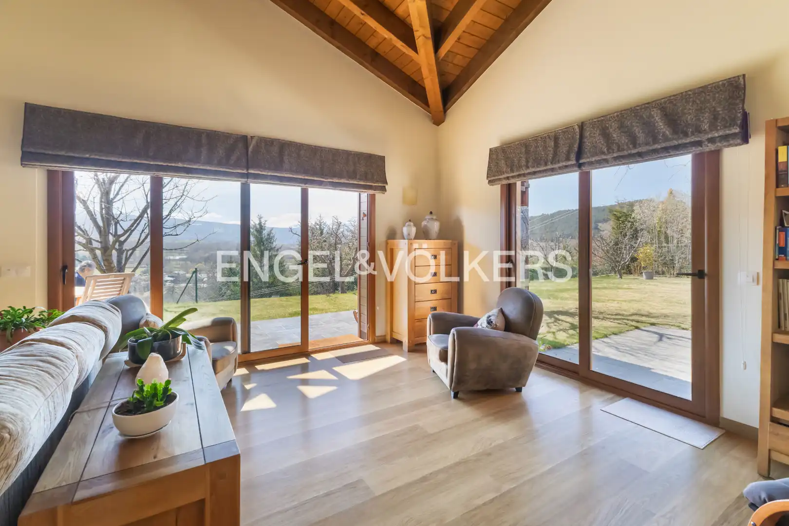 Sala de estar de Casa o chalet en venta en Estavar con Calefacción, Jardín privado y Parquet
