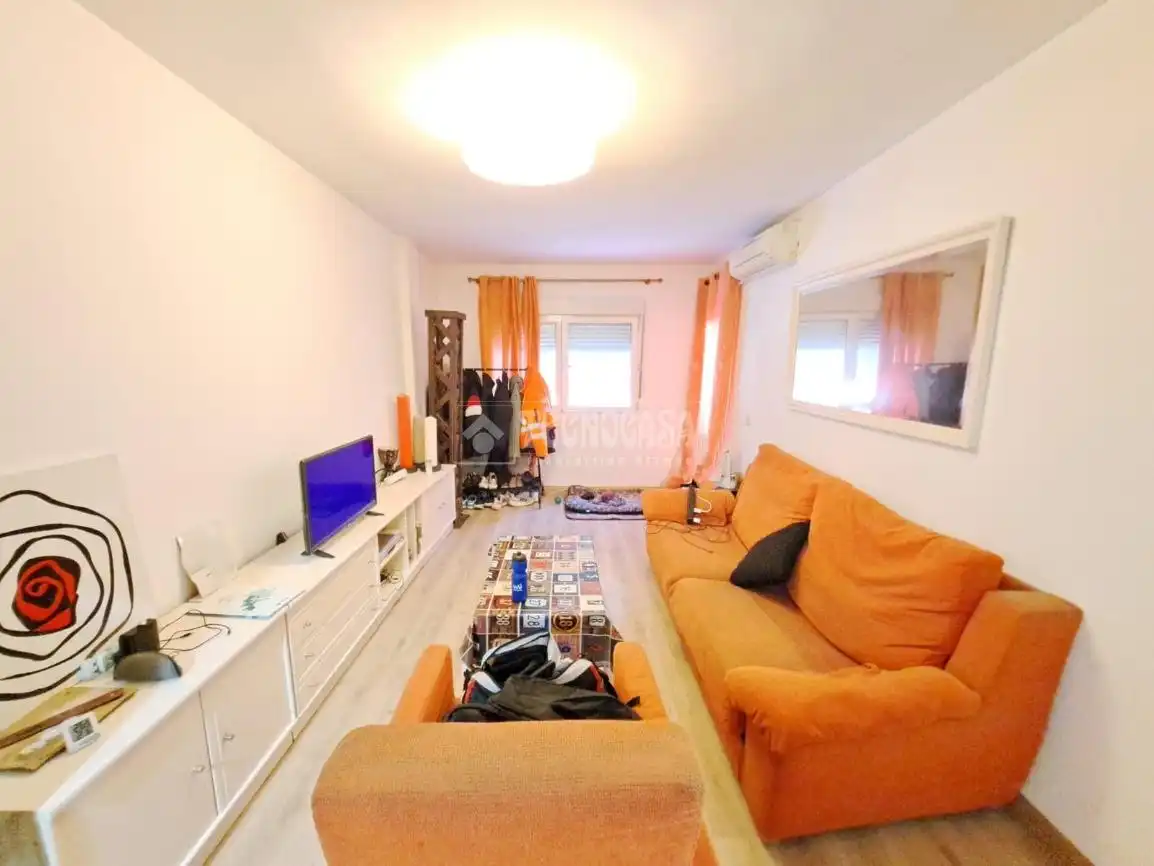 Living room of Flat for sale in Parla  with Air Conditioner and Terrace