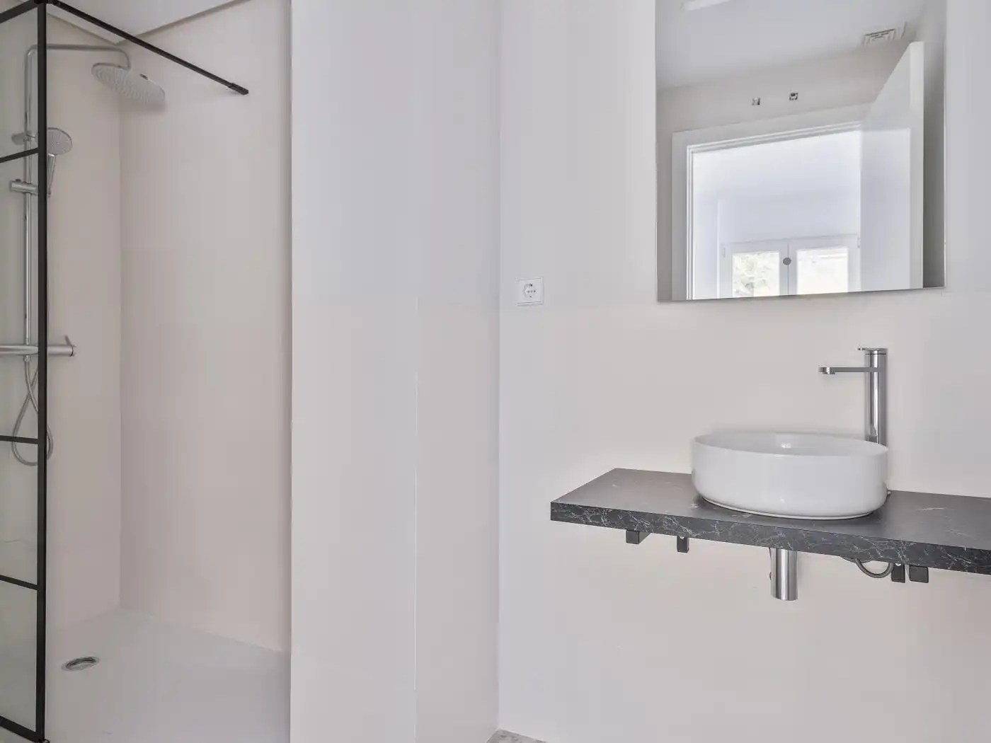 Bajo en venta en Calle Calle Isla de Cerdeña 19, imagen 12