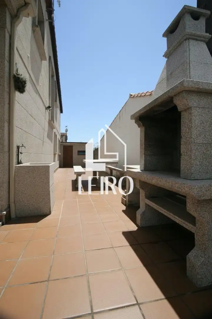 Terraza de Casa o chalet en venta en Vilagarcía de Arousa con Calefacción, Terraza y Trastero