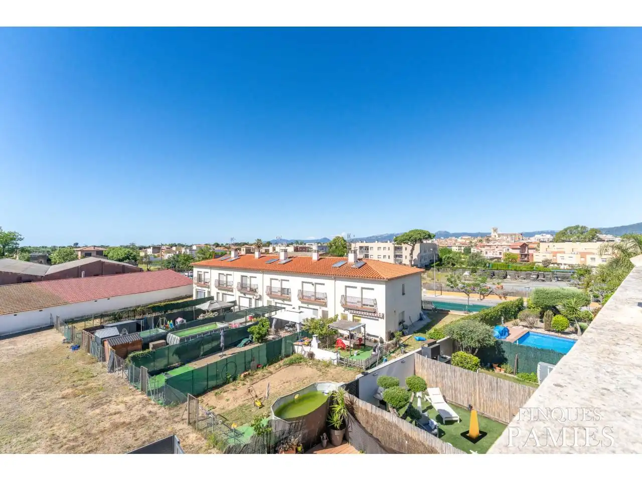 Vista exterior de Casa adosada en venta en Riudoms con Aire acondicionado, Calefacción y Jardín privado