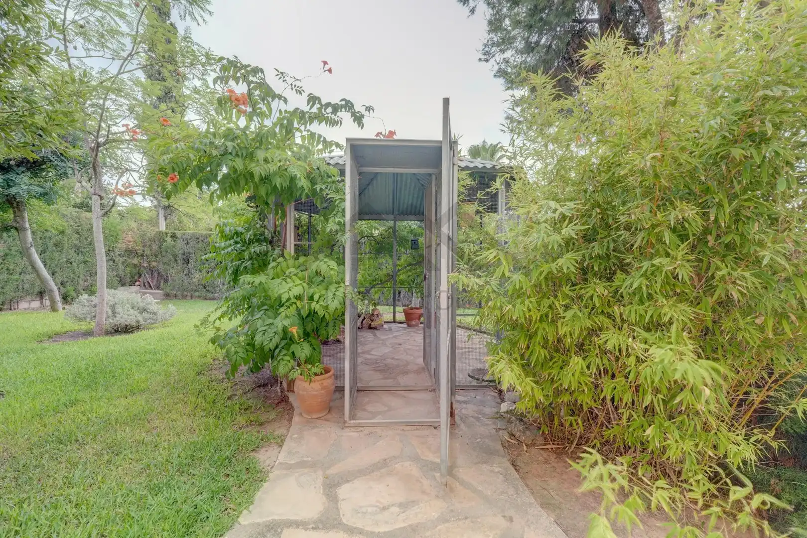 Garden of Houses for sale in La Pobla de Vallbona  with Heating, Private garden and Terrace