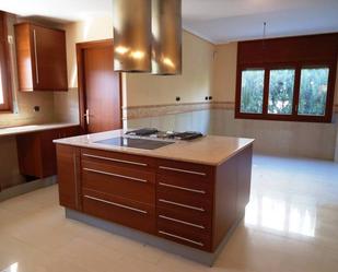 Kitchen of House or chalet for sale in Reus  with Heating, Private garden and Swimming Pool