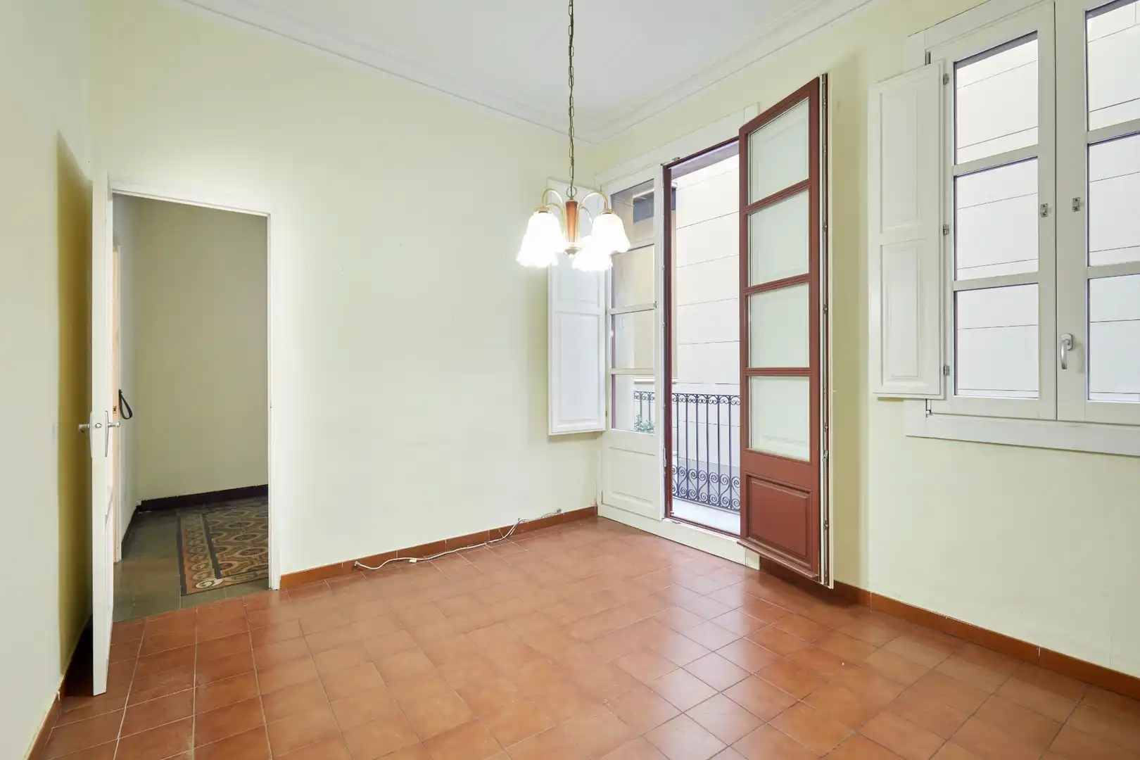 Piso en venta en Barcelona con Balcón