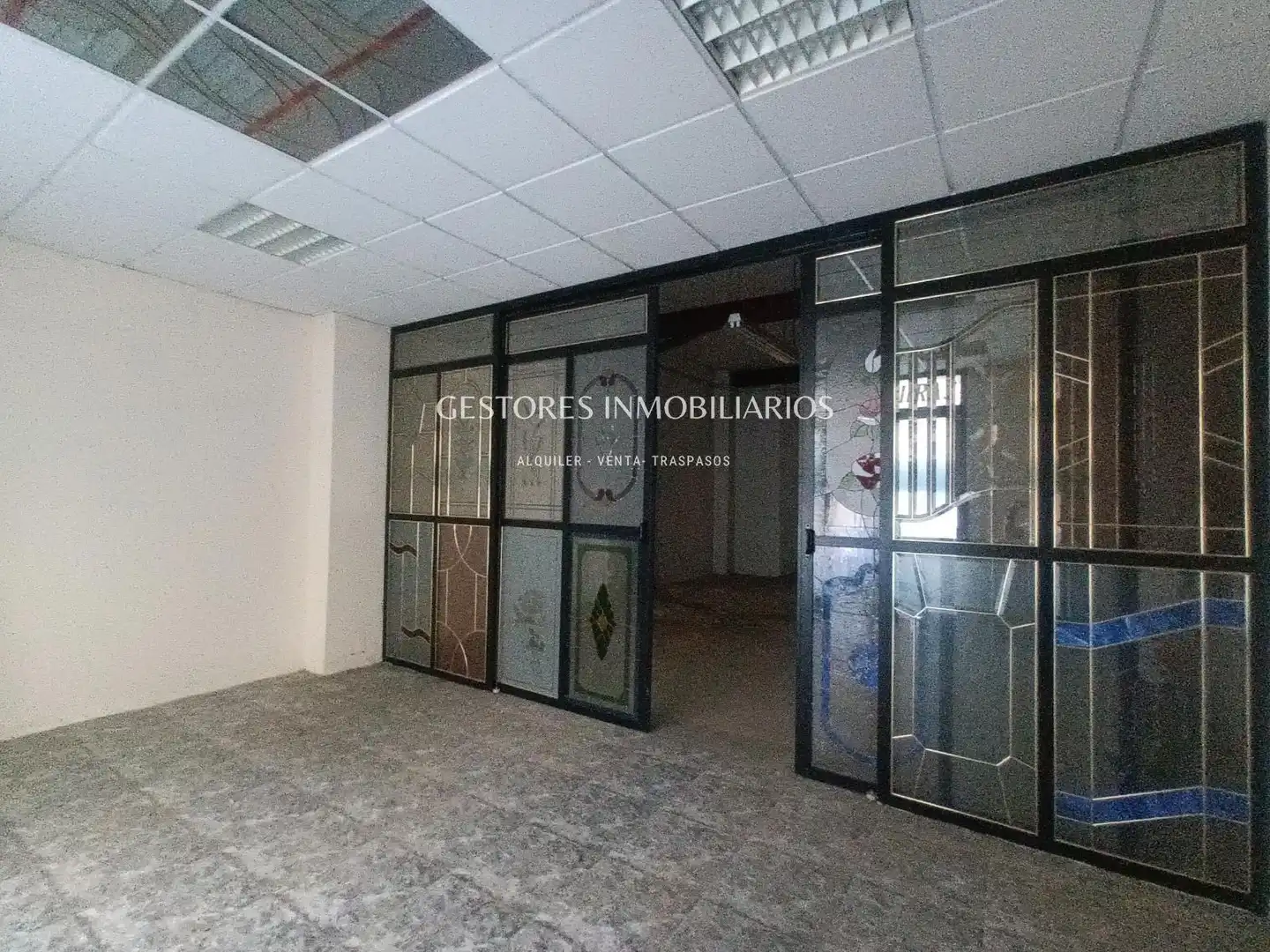 Local comercial de lloguer a Eixample