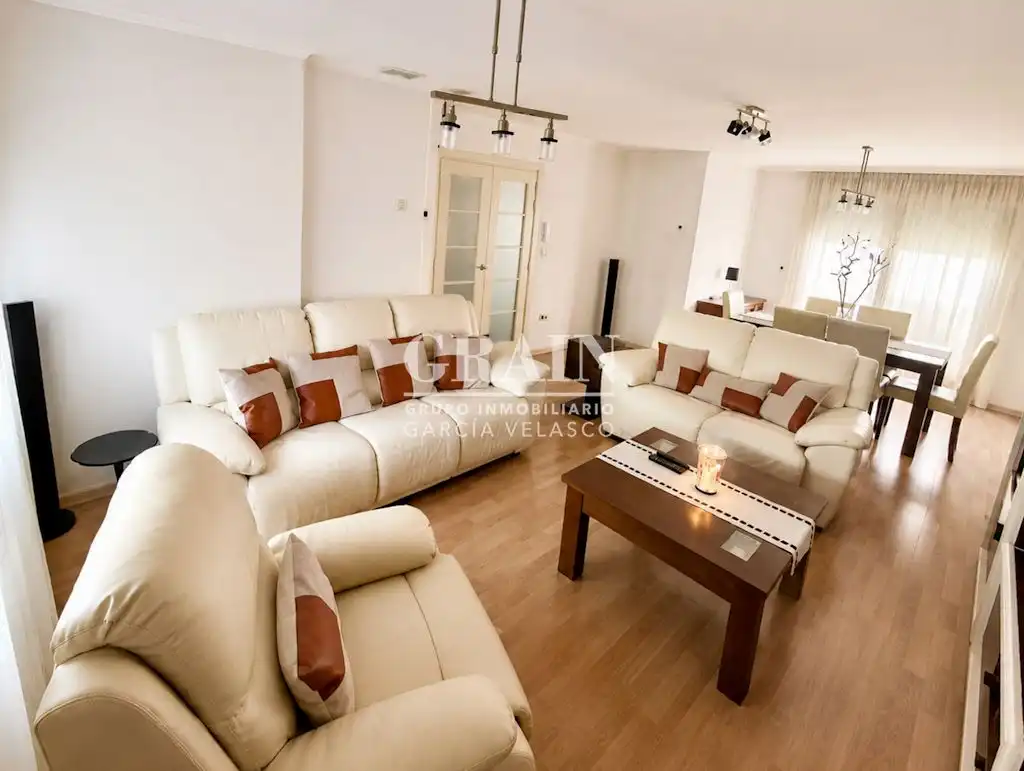 Sala d'estar de Casa o xalet en venda en Albacete amb Aire condicionat, Calefacció i Terrassa