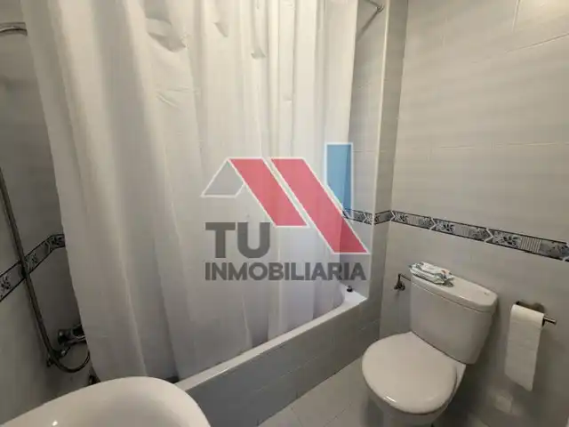 Baño de Piso en venta en Fuensalida con Aire acondicionado, Calefacción y Parquet