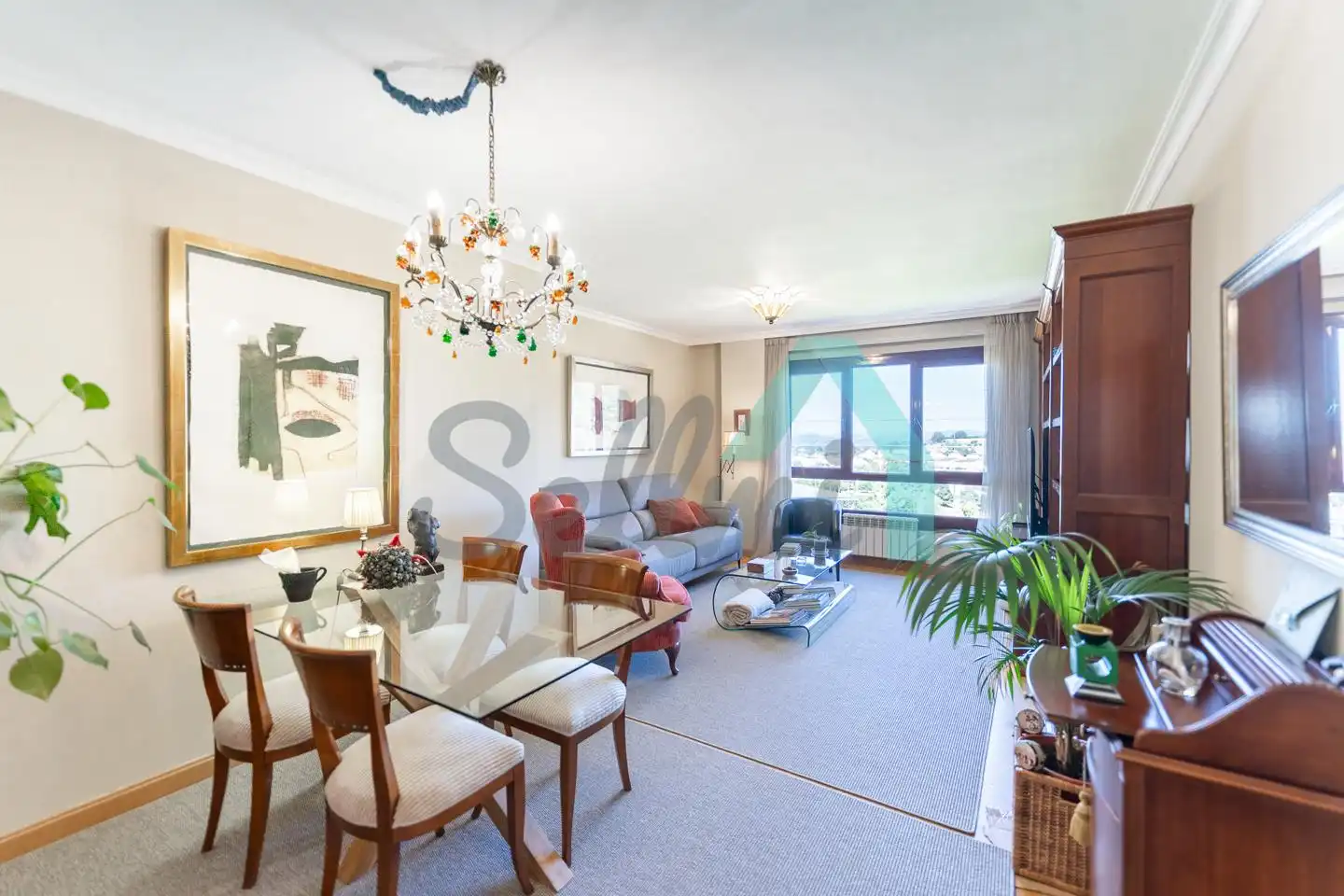 Sala de estar de Piso en venta en Oviedo  con Calefacción, Parquet y Trastero