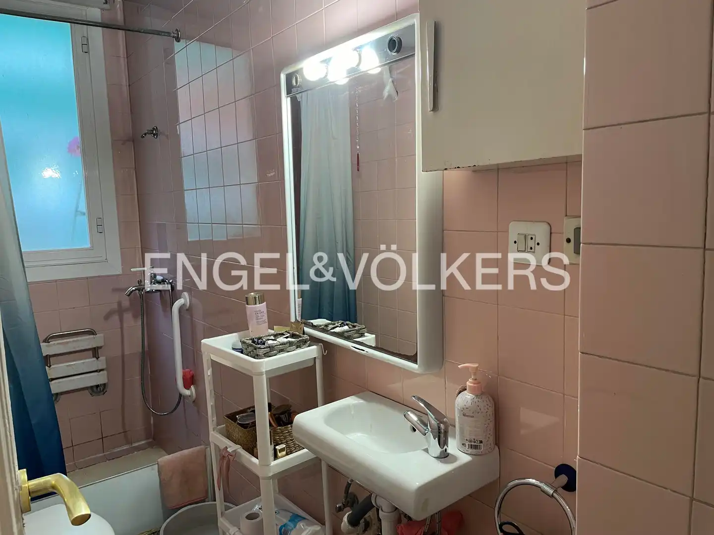 Baño de Piso en venta en Getxo  con Calefacción