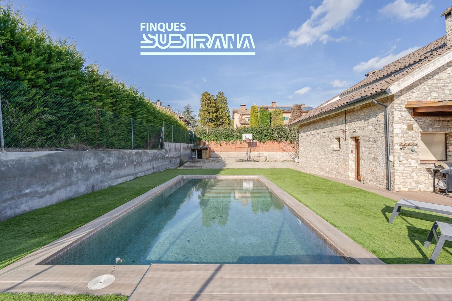 Piscina de Casa o chalet en venta en Igualada con Aire acondicionado, Calefacción y Jardín privado