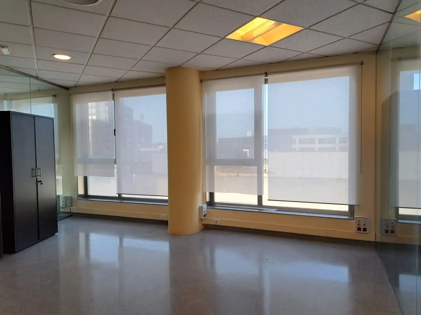 Oficina en venta en Murcia con Aire acondicionado, Trastero y Amueblado