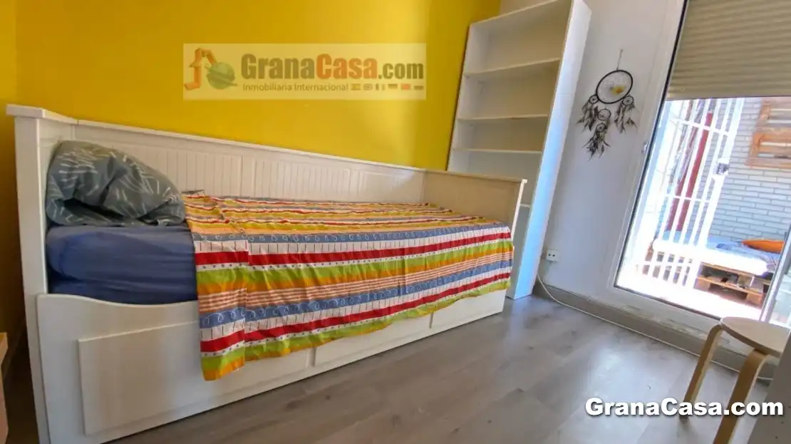 Flat for rent in Granada  with Air Conditioner, Heating and Terrace
