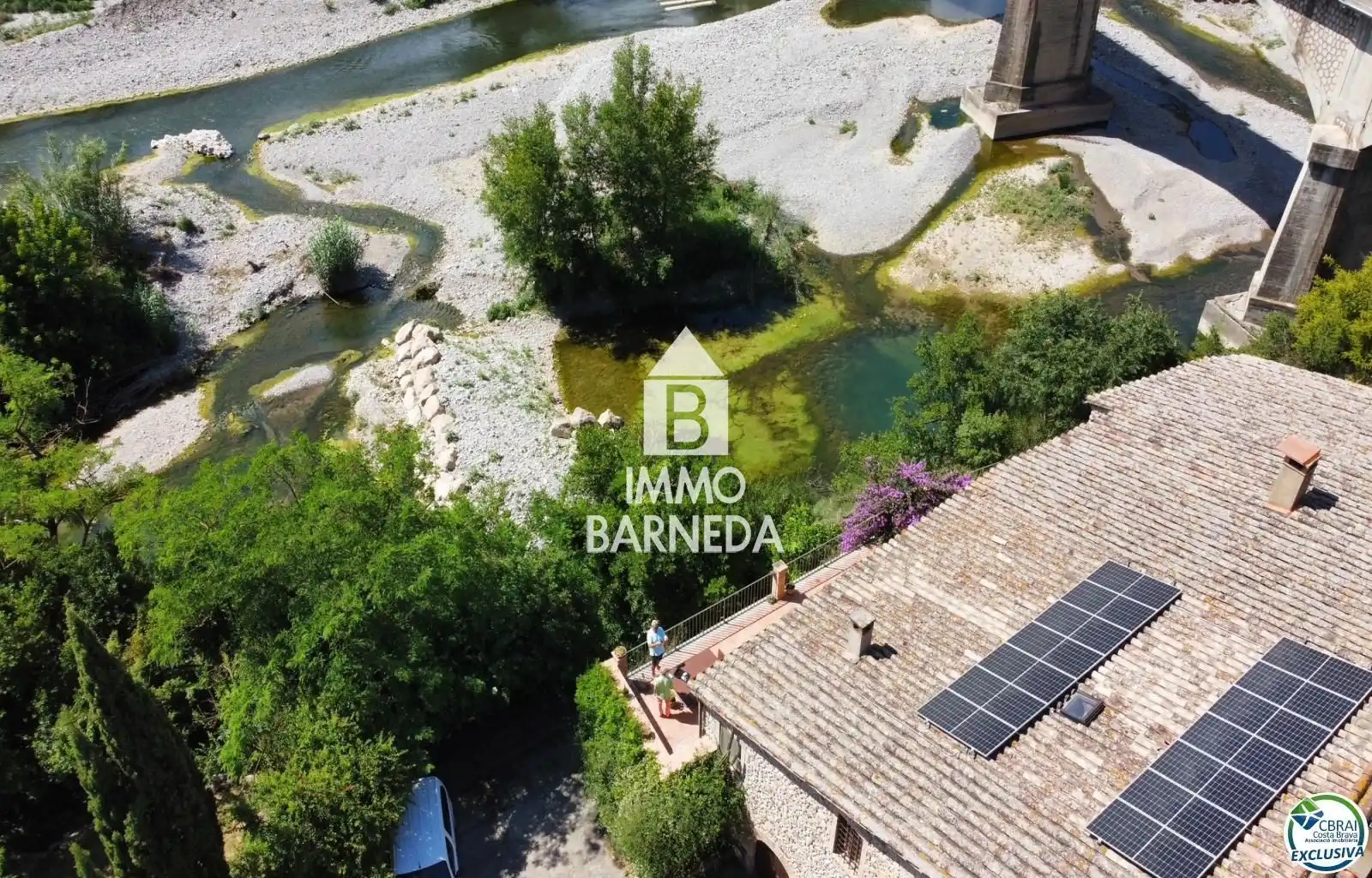 Außenansicht von Haus oder Chalet zum Verkauf in Sant Miquel de Fluvià mit Klimaanlage, Heizung und Privatgarten