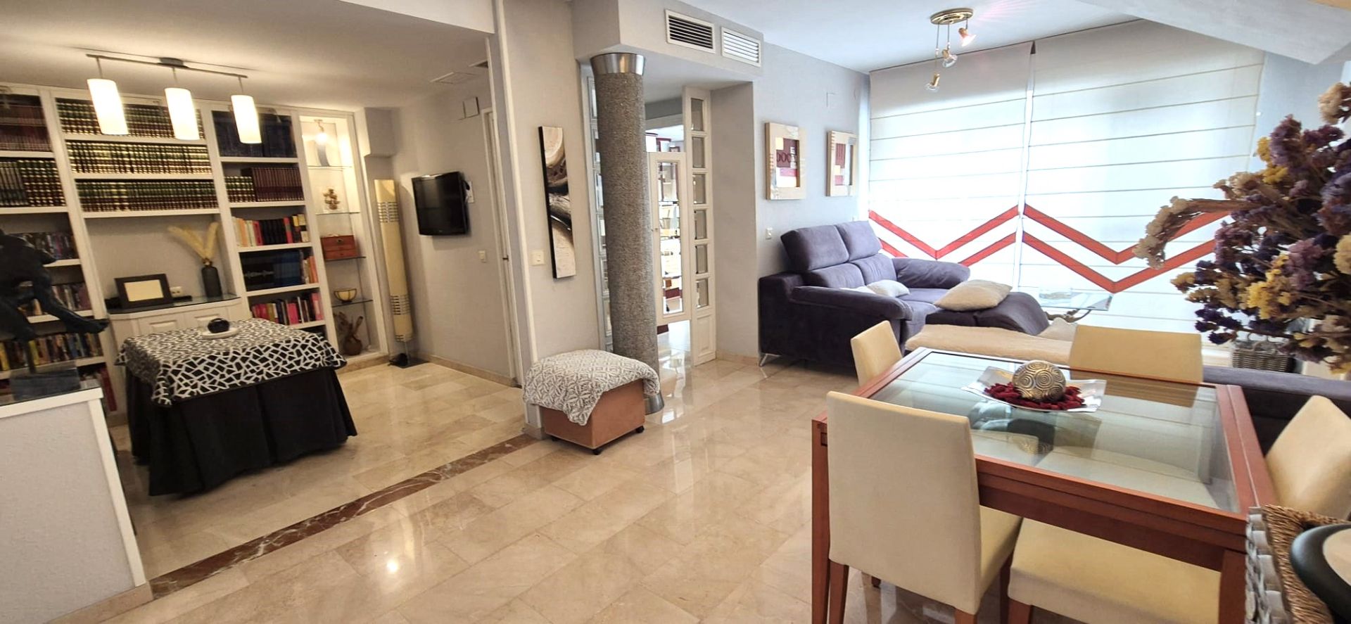 Living room of Single-family semi-detached for sale in Badajoz Capital  with Air Conditioner, Heating and Private garden