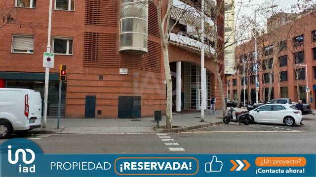 Garaje en Alquiler en  Calle joan miro 26, 26 en La Vila Olímpica del Poblenou