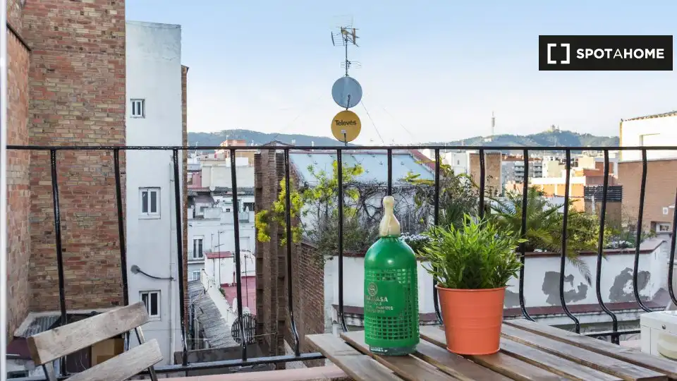 Balcony of Flat for rent in L'Hospitalet de Llobregat  with Air Conditioner, Heating and Furnished