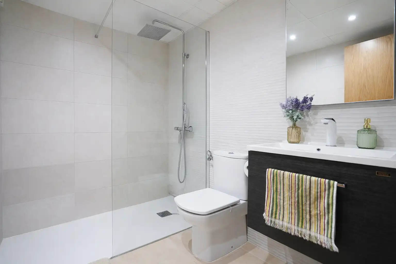 Bathroom of Flat for sale in Alcover  with Air Conditioner, Heating and Parquet flooring