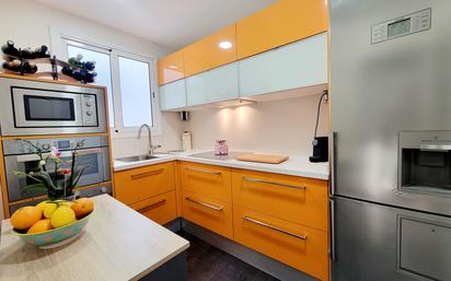 Kitchen of Flat for sale in  Barcelona Capital  with Air Conditioner and Balcony