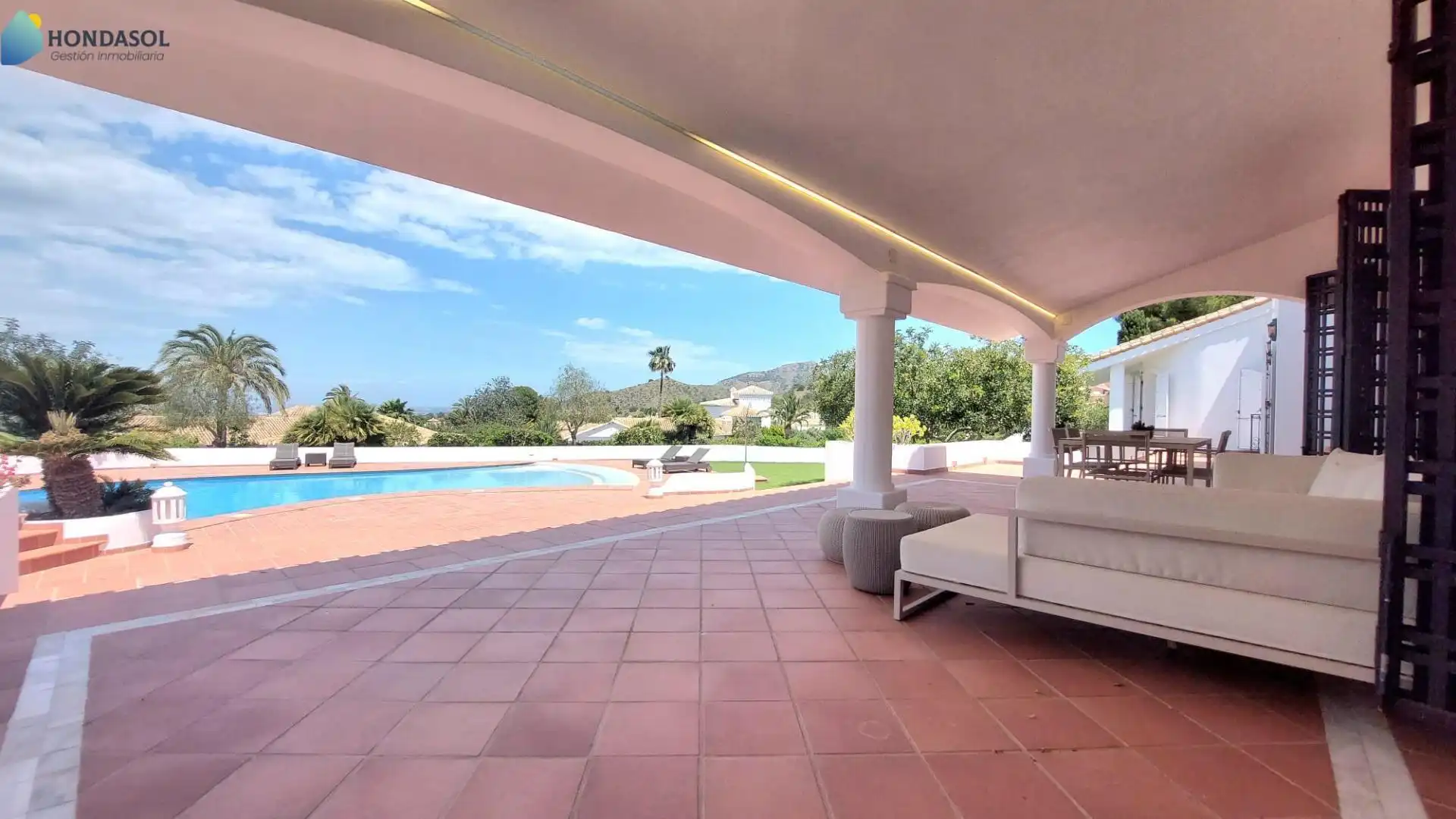 Terrassa de Casa o xalet en venda en Cartagena amb Aire condicionat, Jardí privat i Terrassa