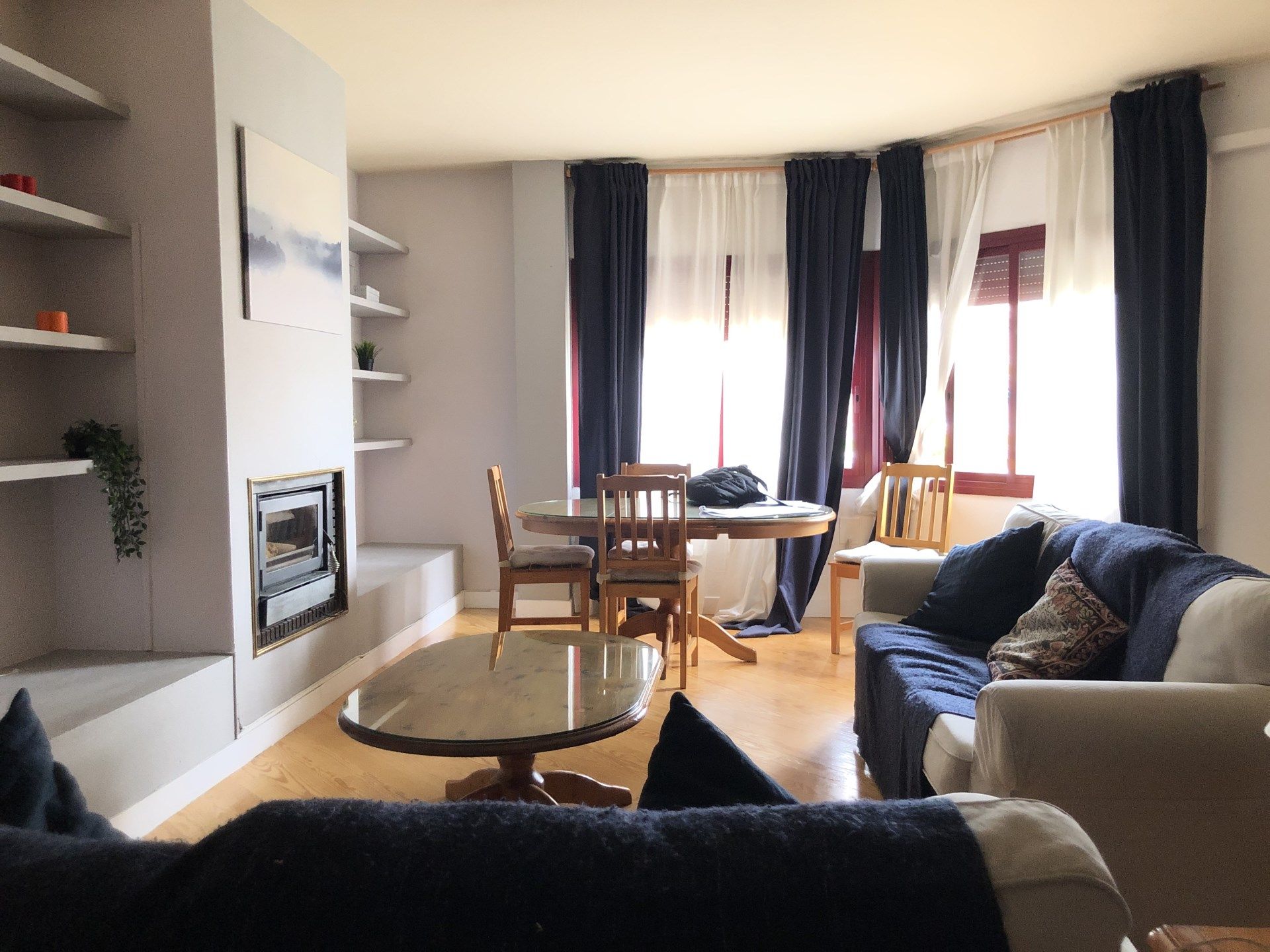 Living room of Flat for sale in  Madrid Capital  with Air Conditioner, Heating and Storage room