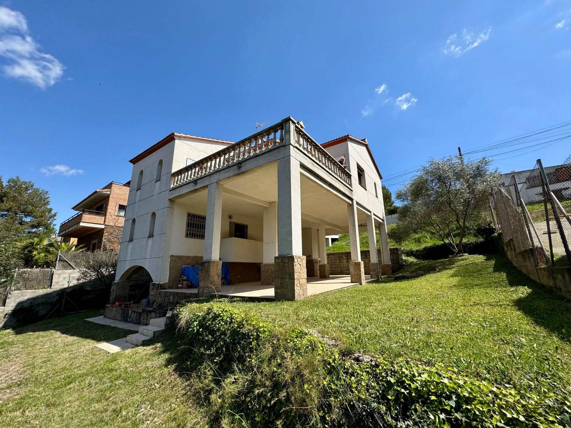 Exterior view of House or chalet for sale in Castellbell i el Vilar  with Private garden, Terrace and Storage room