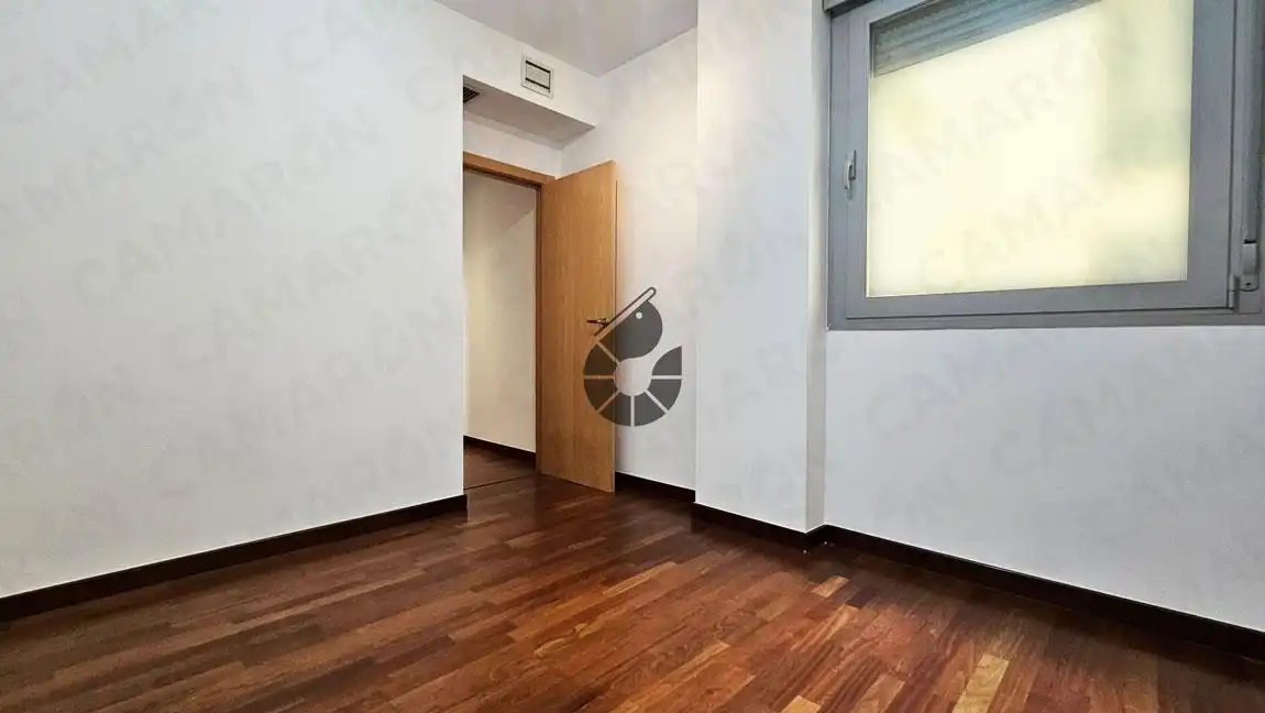 Habitación de Piso en venta en Mairena del Aljarafe con Aire acondicionado, Trastero y Piscina comunitaria