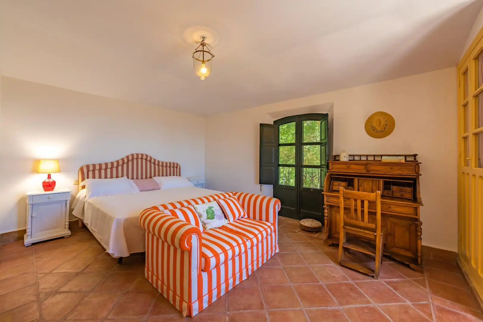 Schlafzimmer von Country house zum Verkauf in Tarifa mit Heizung und Gemeinschaftspool