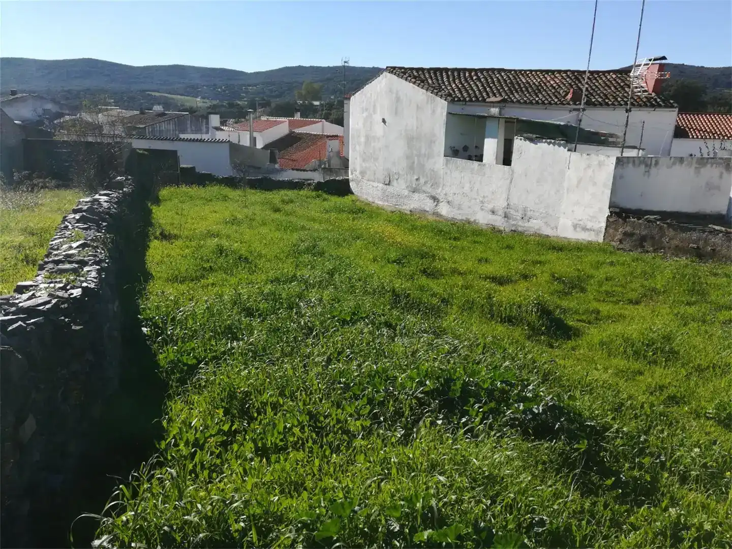 Planta baixa en venda en Arroyomolinos de León amb Jardí privat