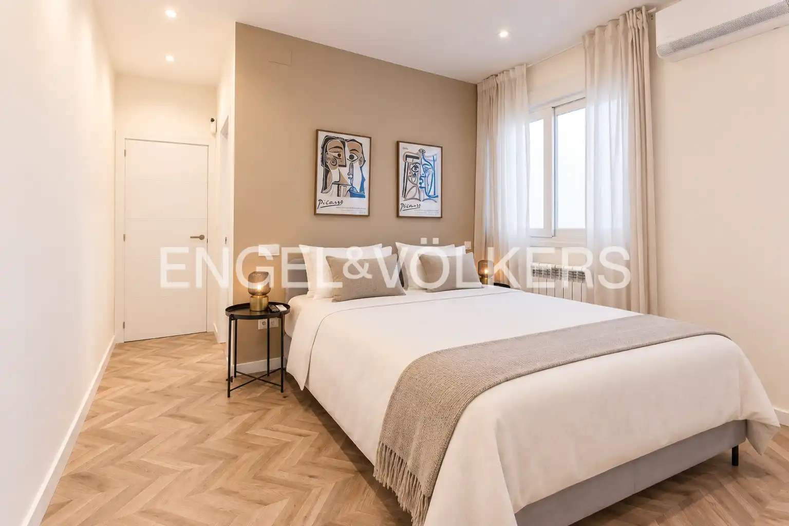 Bedroom of Flat for sale in Madrid  with Air Conditioner, Heating and Parquet flooring