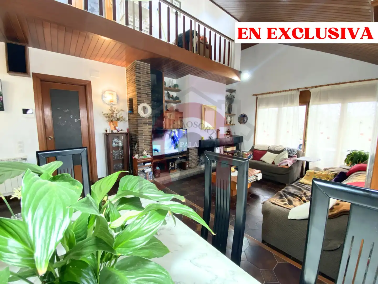 Sala de estar de Casa o chalet en venta en Palau-solità i Plegamans con Terraza, Trastero y Piscina
