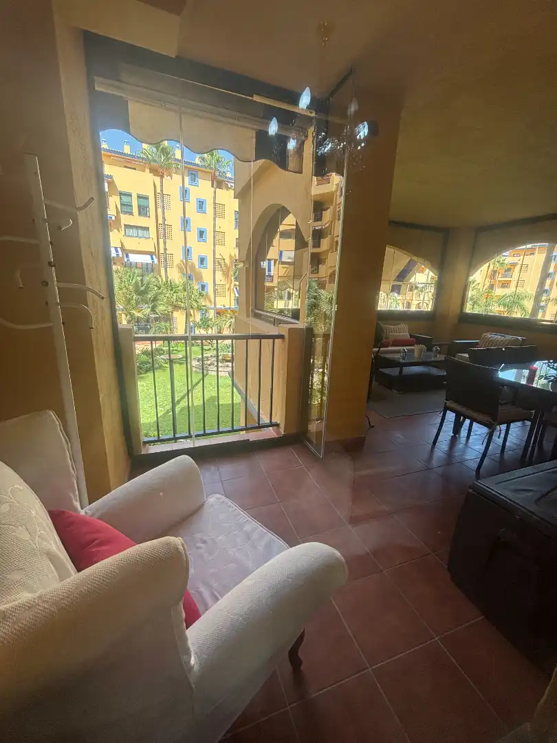 Terraza de Piso en venta en Marbella con Aire acondicionado, Terraza y Amueblado