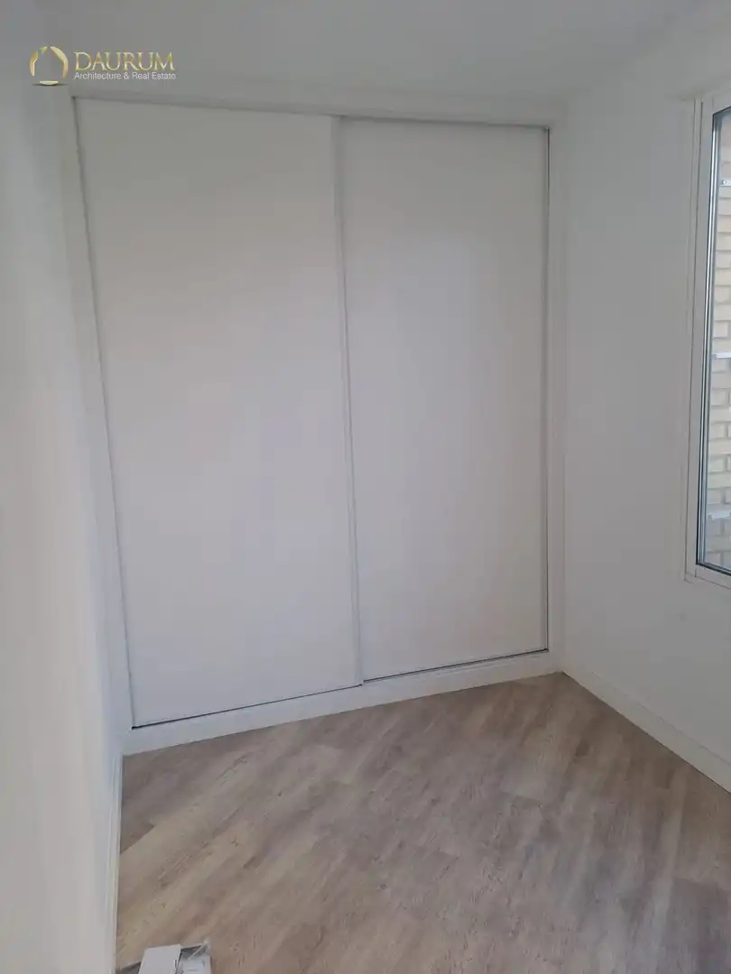 Bedroom of Flat for sale in Sevilla  with Air Conditioner, Heating and Terrace