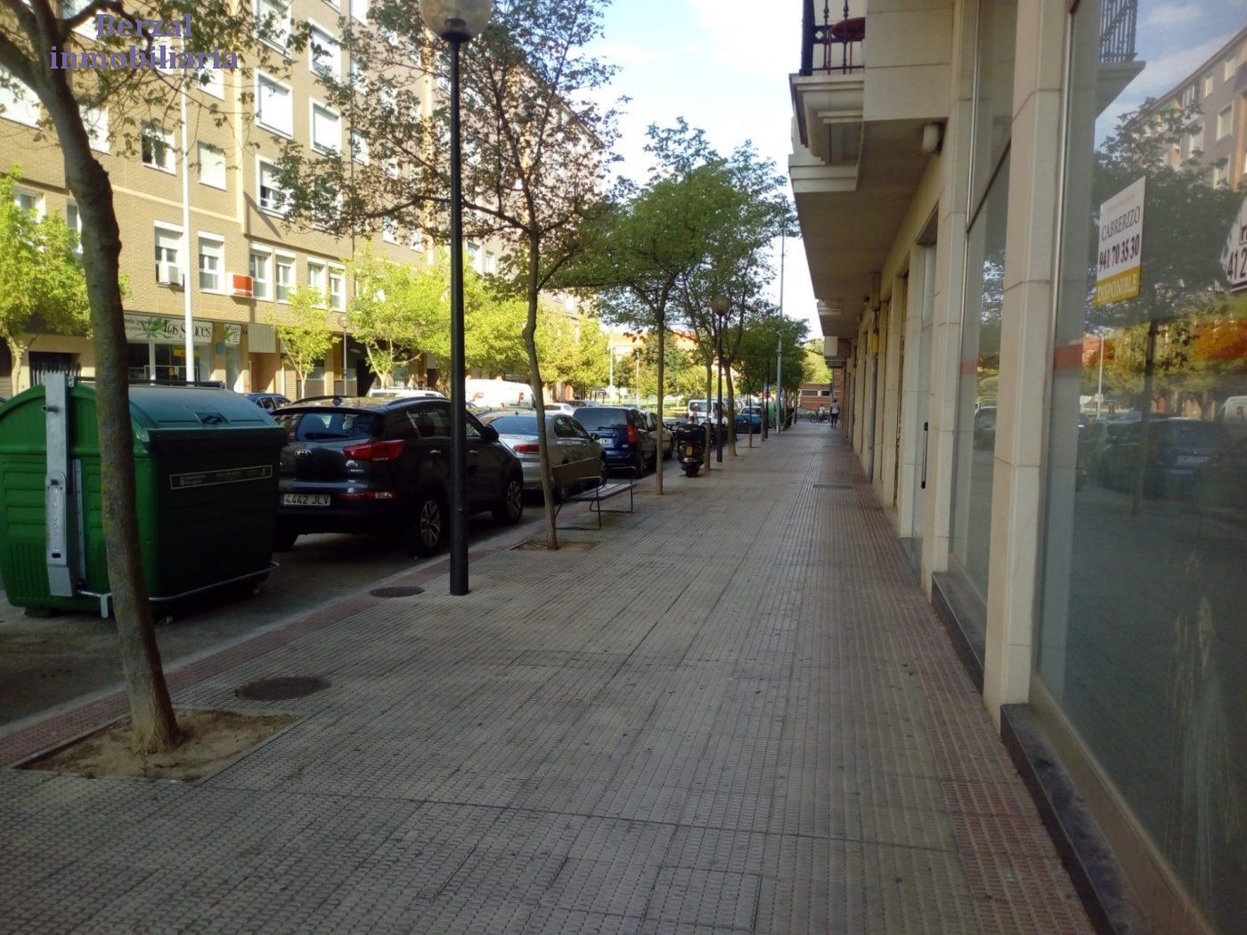 Vista exterior de Local en venta en  Logroño con Amueblado