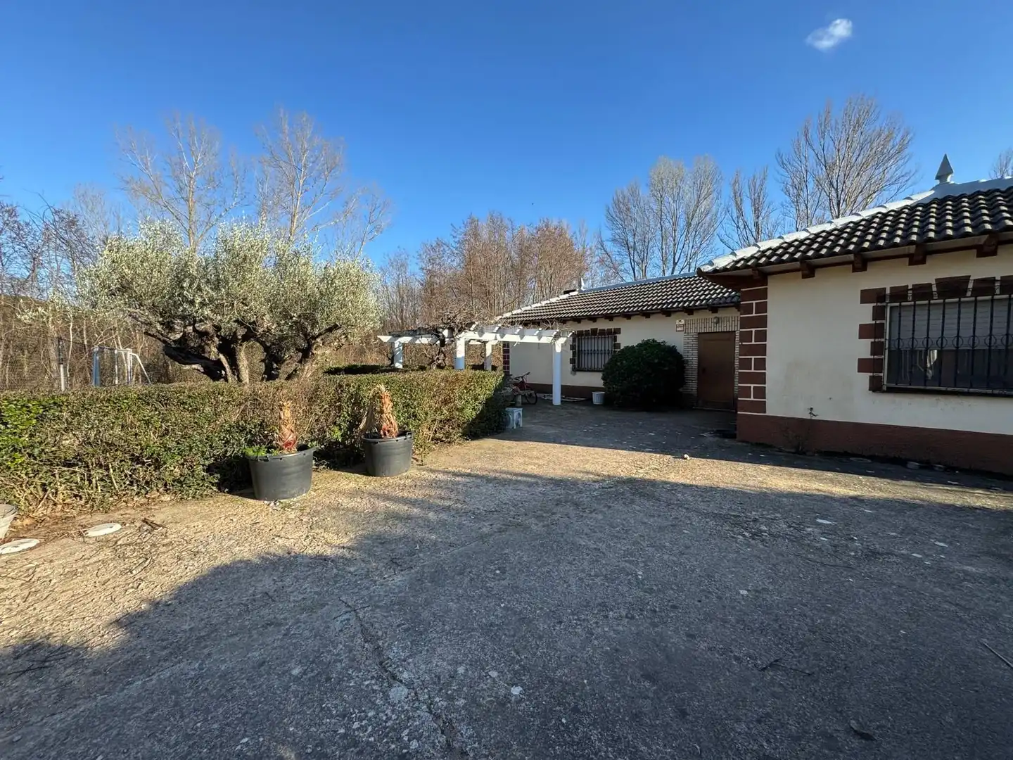 Exterior view of Houses for sale in Aranda de Moncayo  with Private garden and Storage room