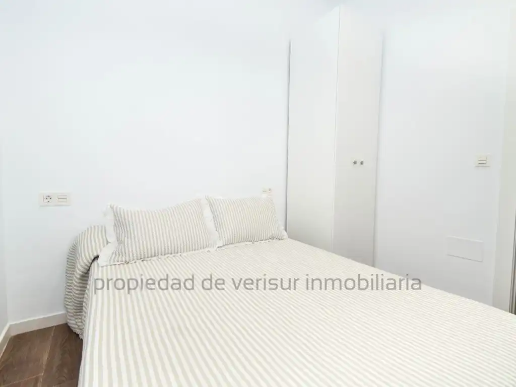Schlafzimmer von Erdgeschoss zur Miete in Águilas mit Möbliert, Ofen und Waschmaschine