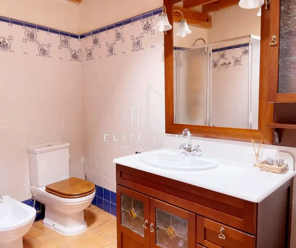 Bathroom of Houses for sale in Cabanes  with Air Conditioner, Heating and Terrace