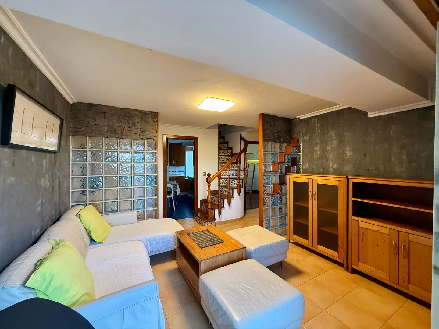 Living room of Attic for sale in O Grove    with Terrace, Storage room and Furnished