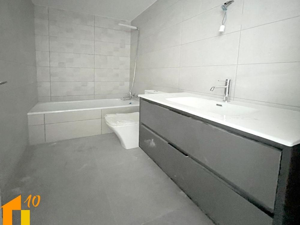Bathroom of Flat for sale in Burgos Capital  with Heating, Terrace and Storage room