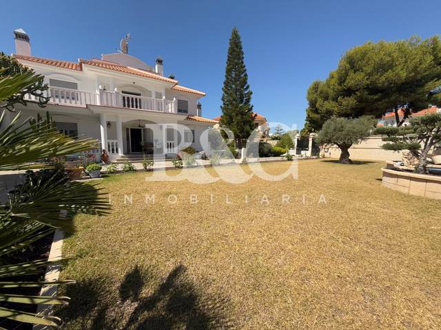Casa-chalet en Venta en Calabardina