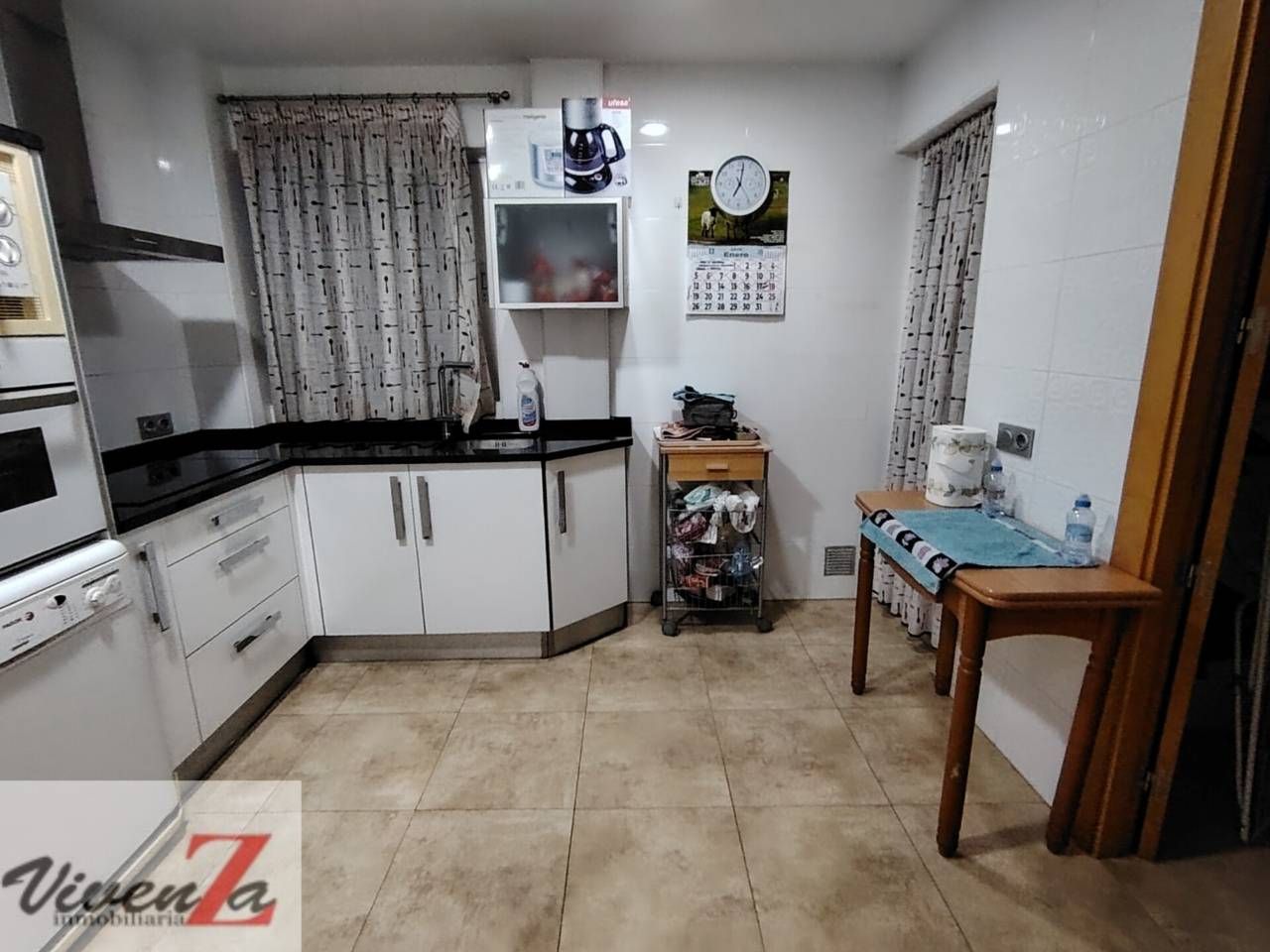 Kitchen of Flat for sale in Zamora Capital   with Balcony