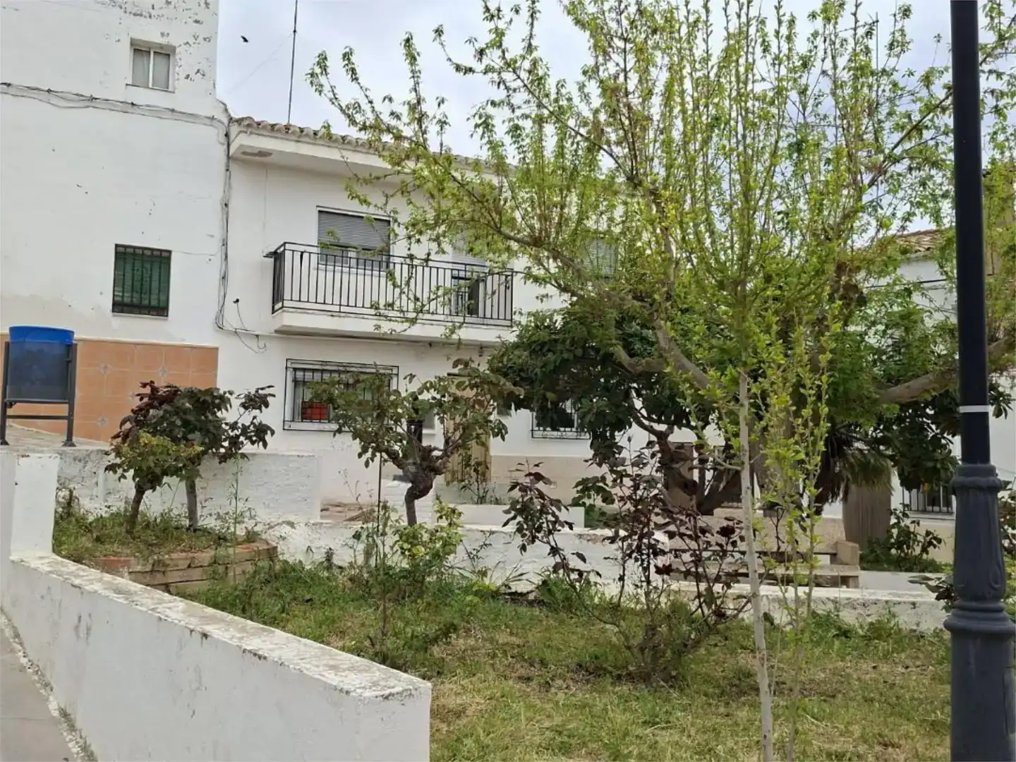 Exterior view of Flat for sale in Venta del Moro  with Private garden, Furnished and Balcony