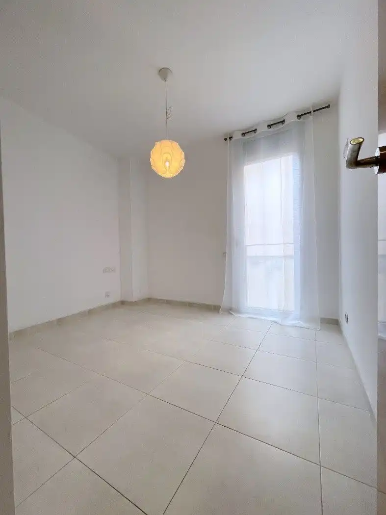 Bedroom of Flat for rent in Mataró  with Air Conditioner, Heating and Oven
