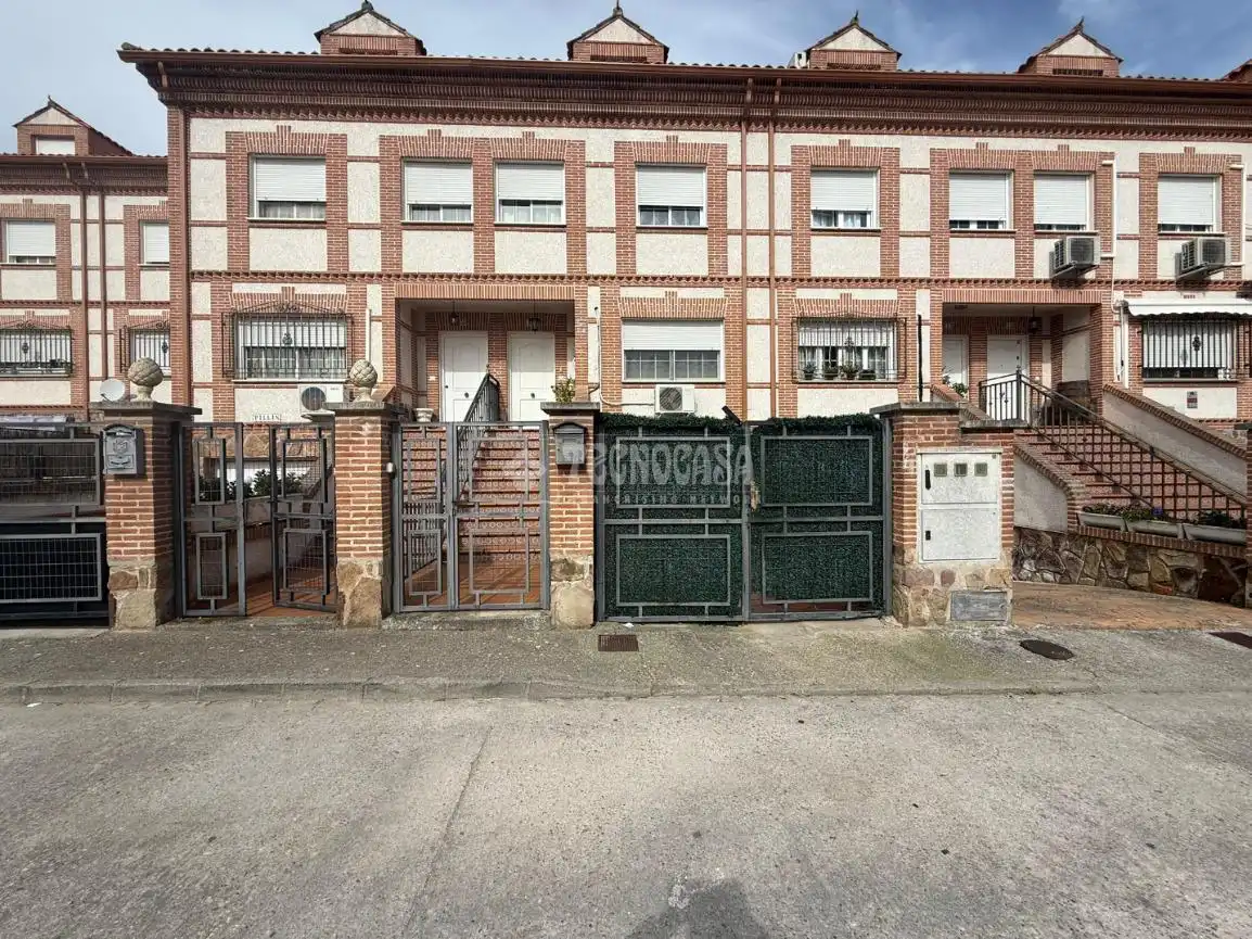 Maison jumelée à vendre à Escalona