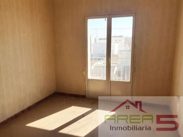 Pis amb balcó en venda a Almendralejo
