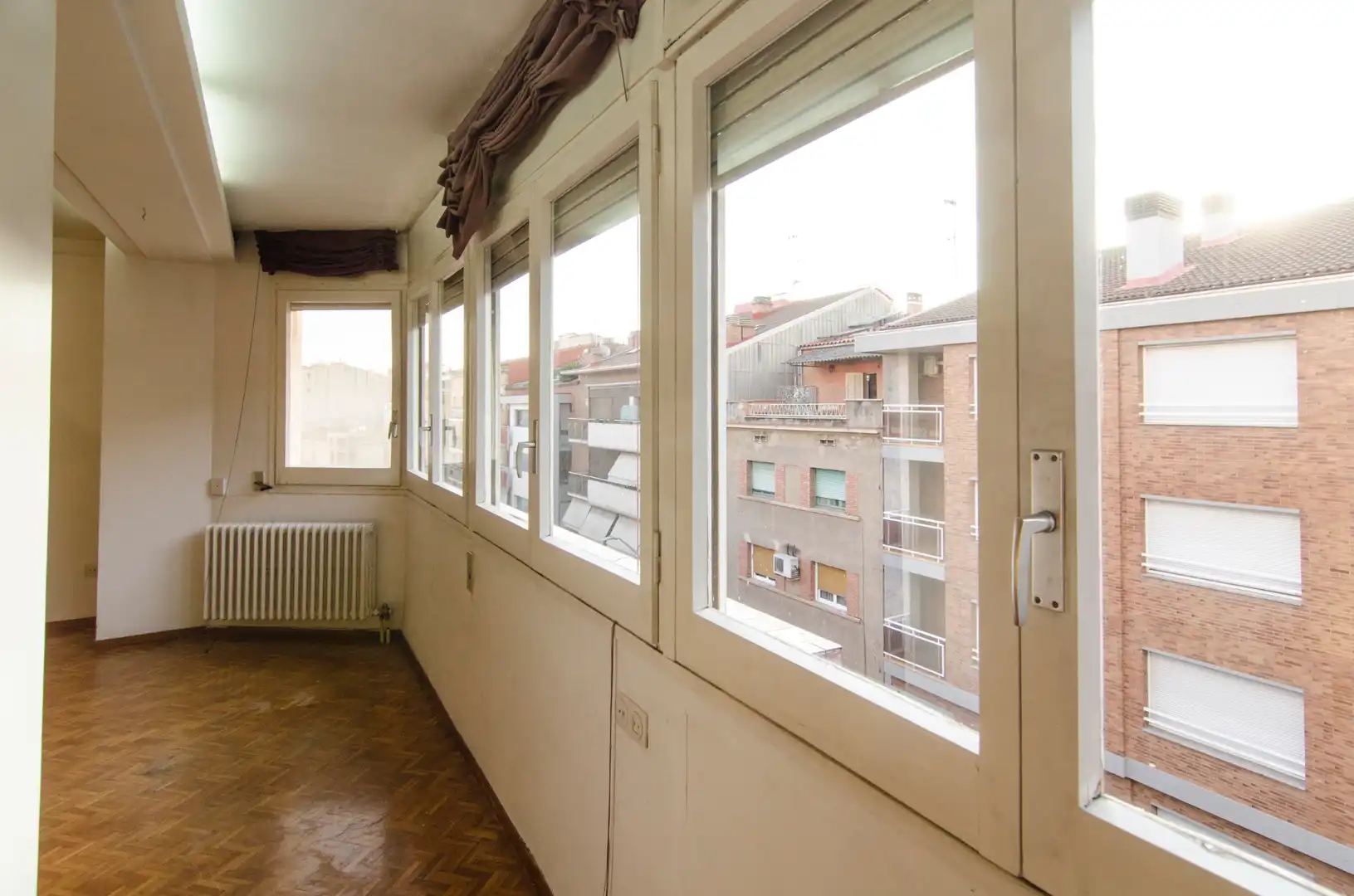Habitación de Piso en venta en Manresa con Calefacción, Trastero y Horno